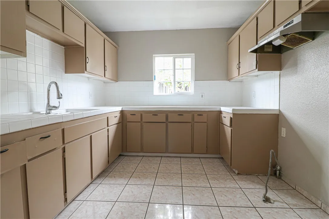1450 Peterson, Long Beach, California 90813 home-pic-7