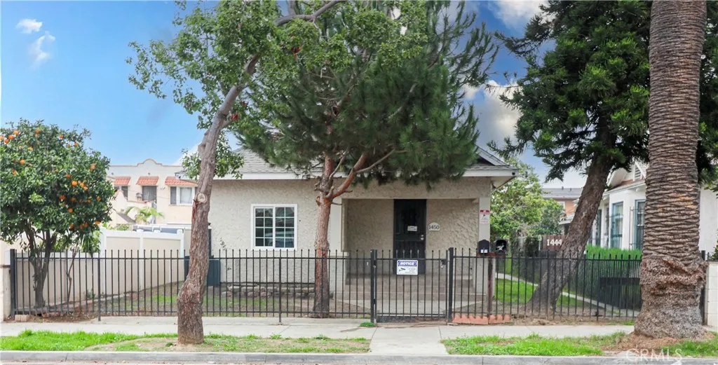 1450 Peterson, Long Beach, California 90813 home-pic-31