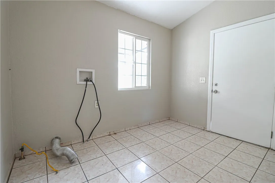 1450 Peterson, Long Beach, California 90813 home-pic-8