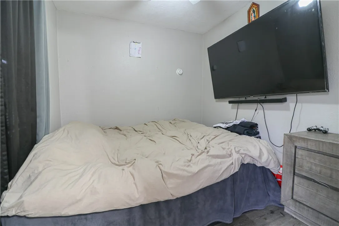 1450 Peterson, Long Beach, California 90813 home-pic-17