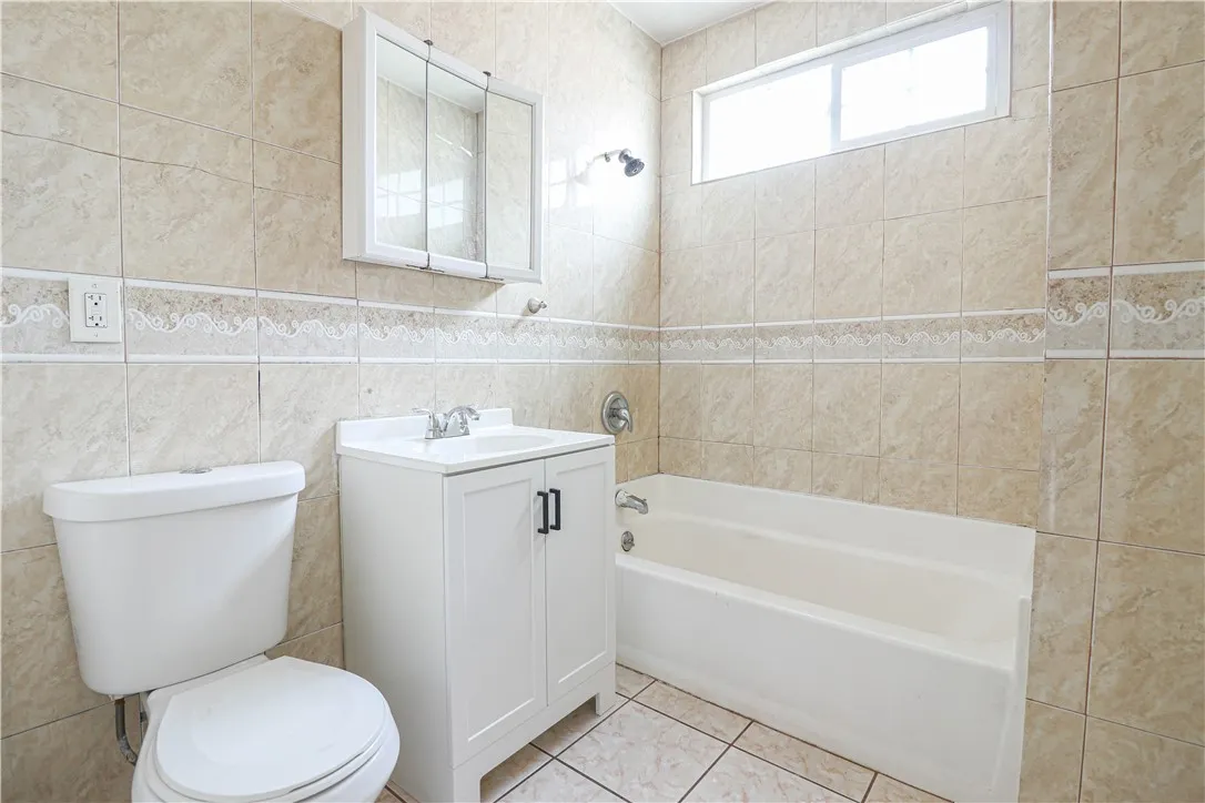 1450 Peterson, Long Beach, California 90813 home-pic-13