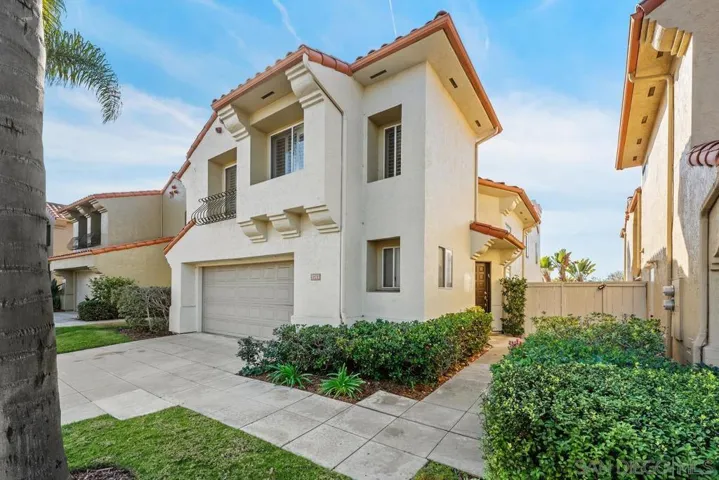 5743 Caminito Empresa, La Jolla, California 92037