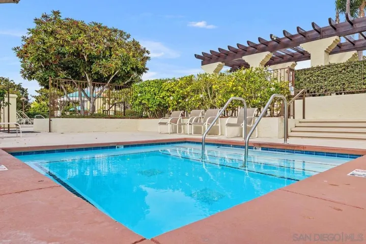 5743 Caminito Empresa, La Jolla, California 92037