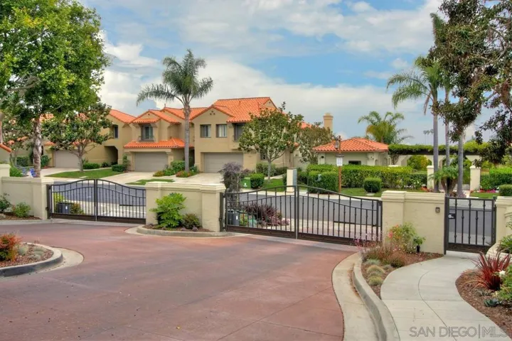 5743 Caminito Empresa, La Jolla, California 92037