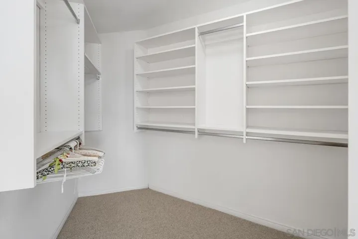 Walk-in Closet