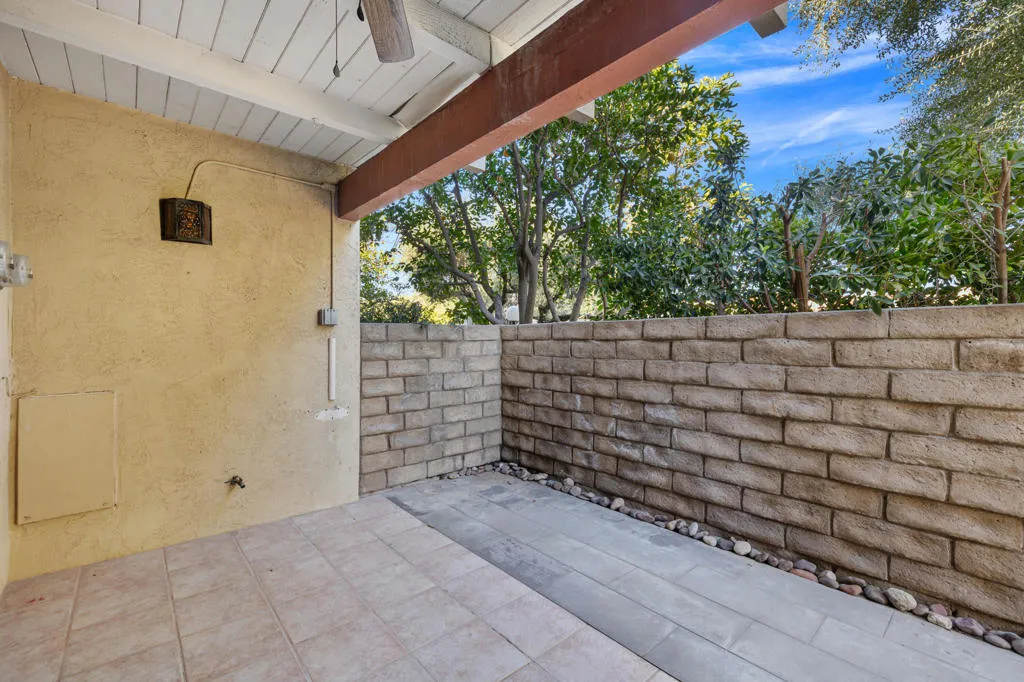 1407 N Sunrise Way 28, Palm Springs, California 92262 home-pic-25