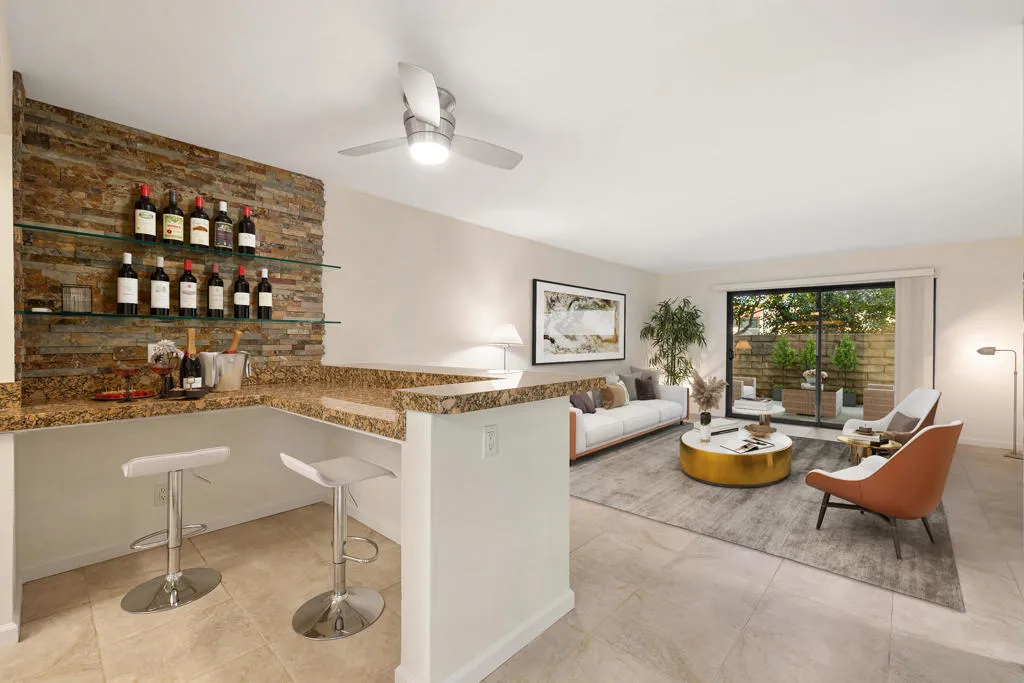 1407 N Sunrise Way 28, Palm Springs, California 92262 home-pic-1