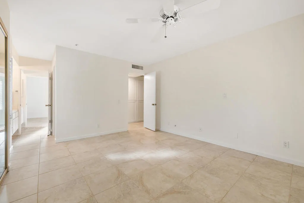 1407 N Sunrise Way 28, Palm Springs, California 92262 home-pic-40