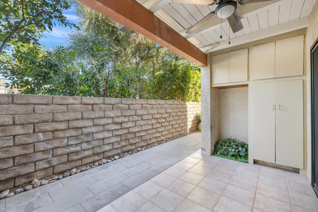 1407 N Sunrise Way 28, Palm Springs, California 92262 home-pic-26