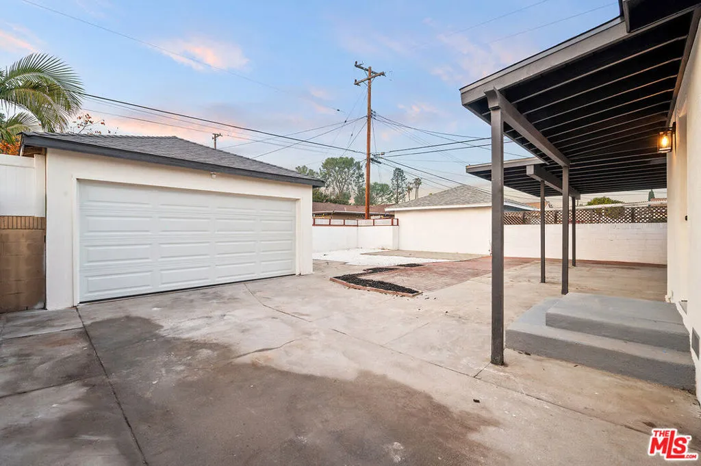 12315 Norlain Avenue, Downey, California 90242 home-pic-22