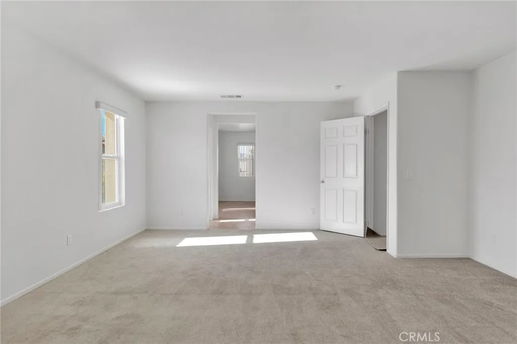 12359 Oahu Street, Victorville, California 92392 home-pic-25