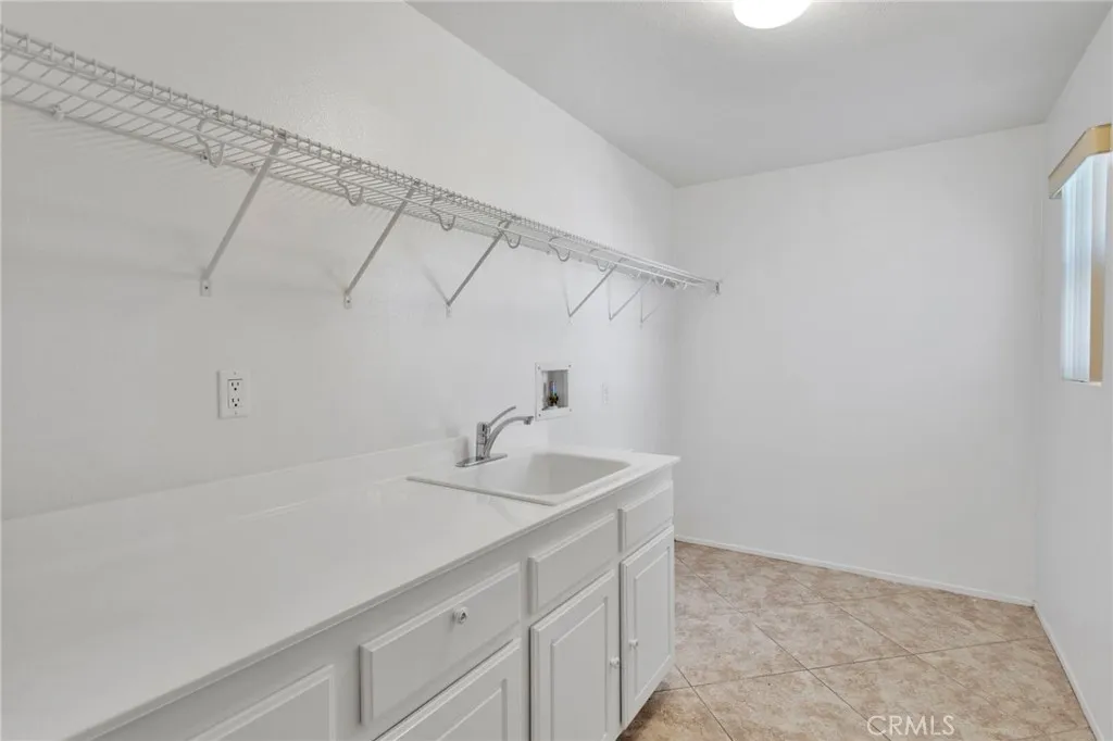 12359 Oahu Street, Victorville, California 92392 home-pic-30
