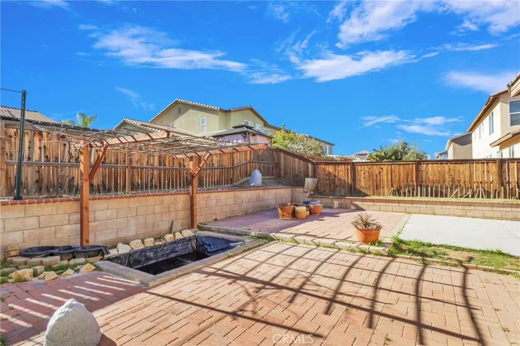 12359 Oahu Street, Victorville, California 92392 home-pic-41