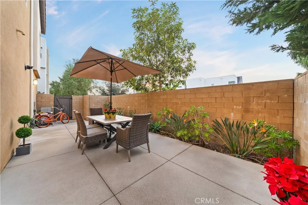 119 Glance, Irvine, California 92618 home-pic-35
