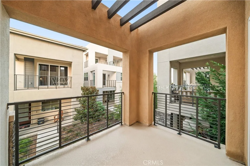 119 Glance, Irvine, California 92618 home-pic-17