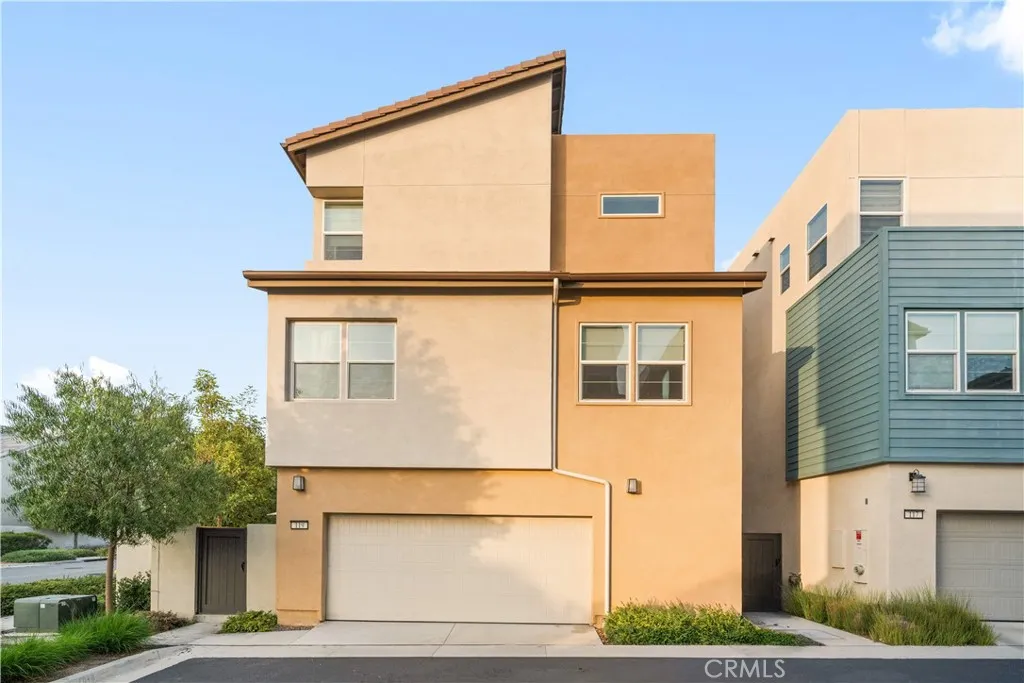 119 Glance, Irvine, California 92618 home-pic-0
