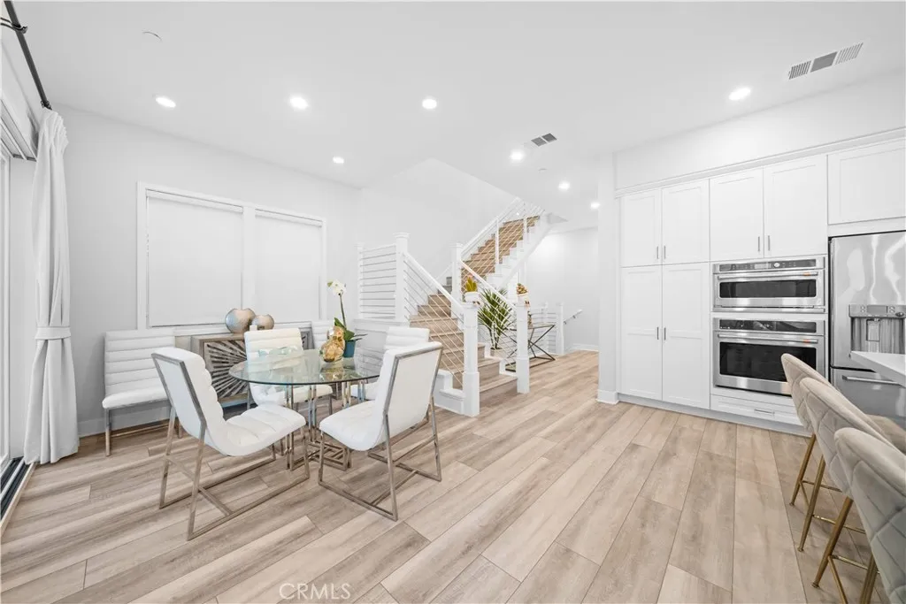 119 Glance, Irvine, California 92618 home-pic-8