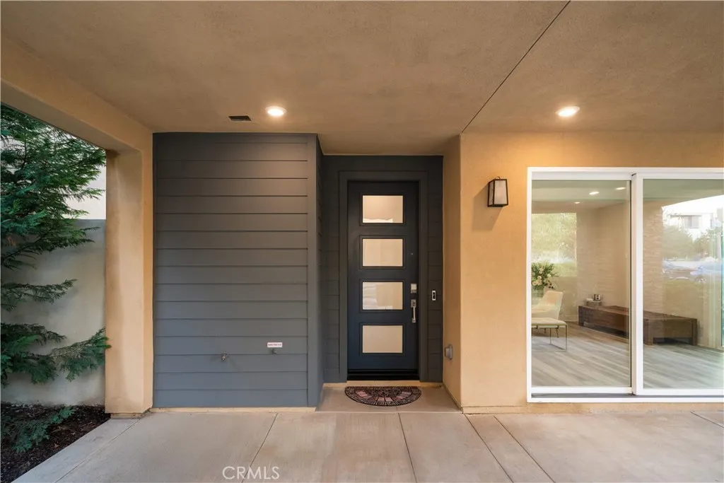 119 Glance, Irvine, California 92618 home-pic-2
