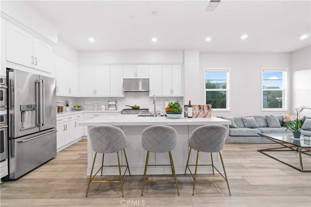 119 Glance, Irvine, California 92618 home-pic-9
