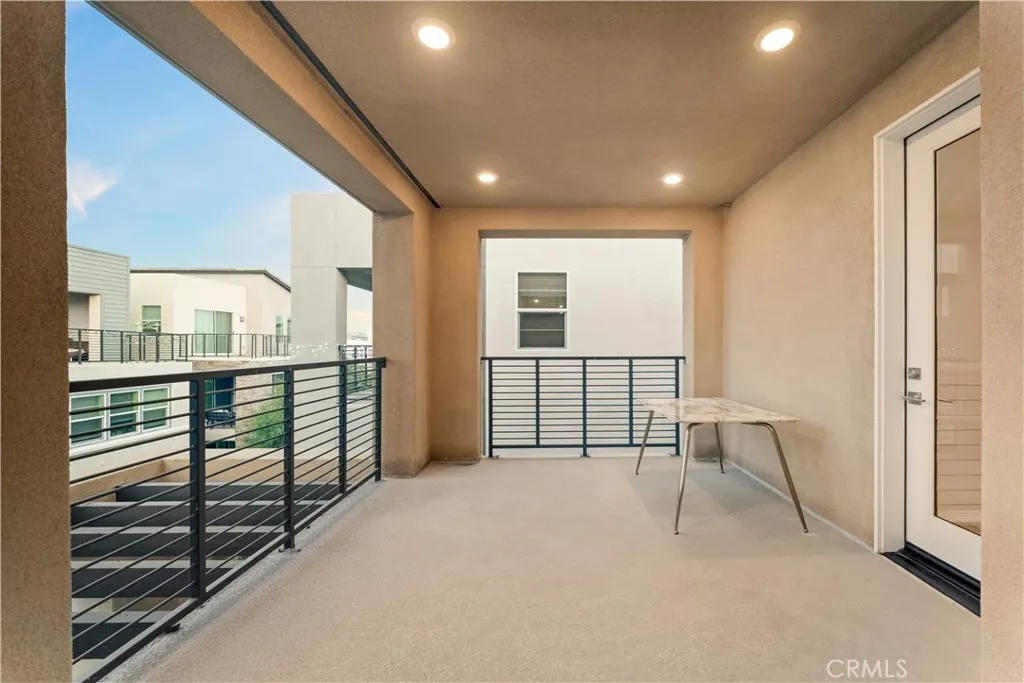 119 Glance, Irvine, California 92618 home-pic-34