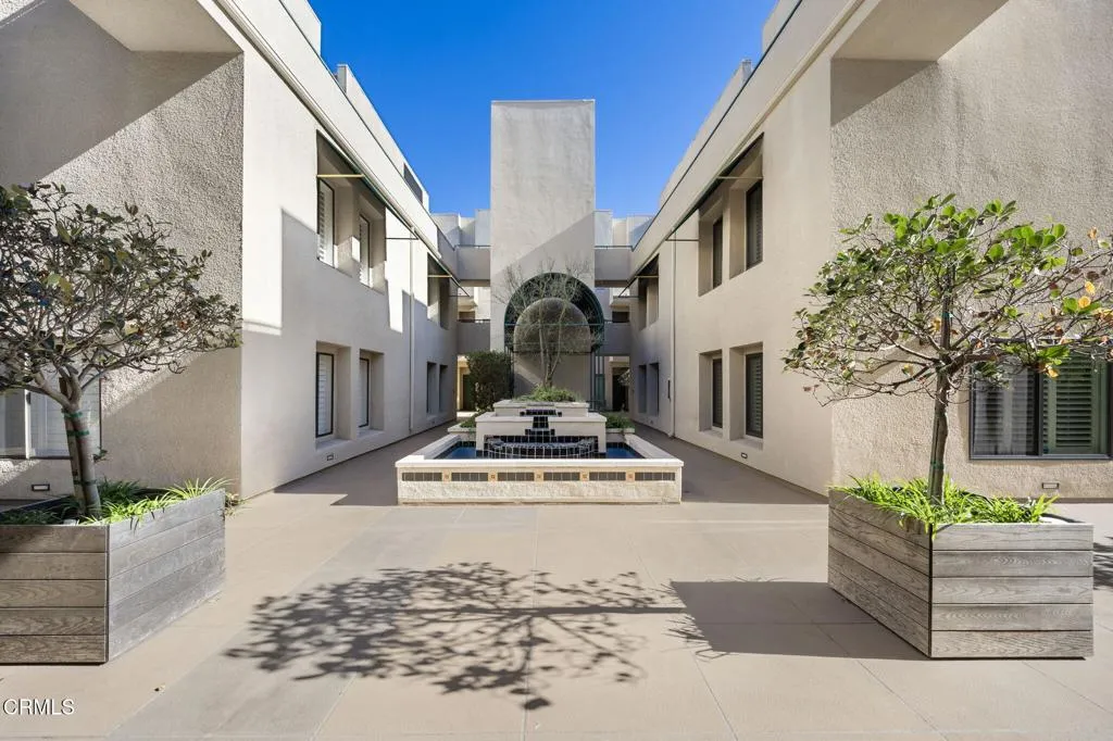 484 S Euclid 107, Pasadena, California 91101 home-pic-1