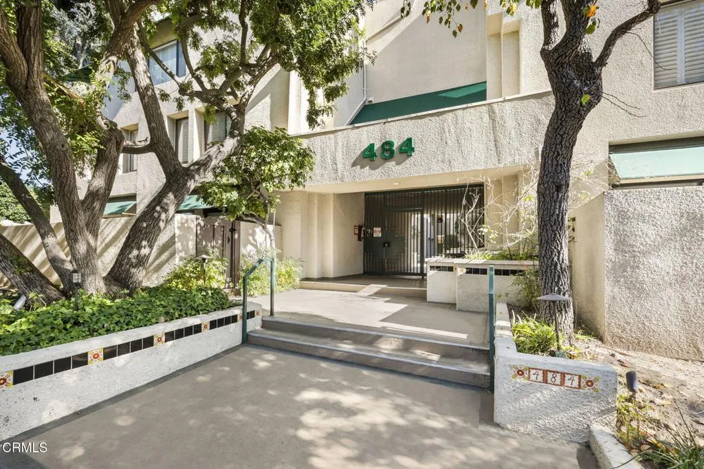 484 S Euclid 107, Pasadena, California 91101 home-pic-0