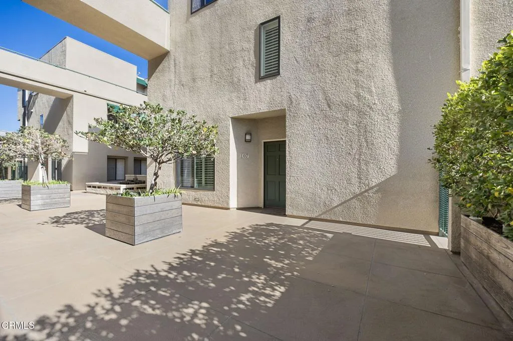484 S Euclid 107, Pasadena, California 91101 home-pic-2