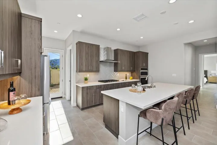 23-Kitchen