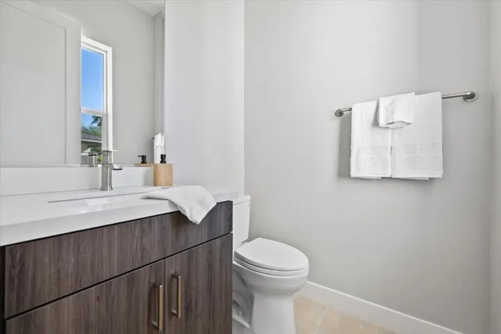 31-Bathroom