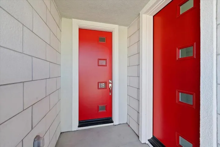 08-Entry