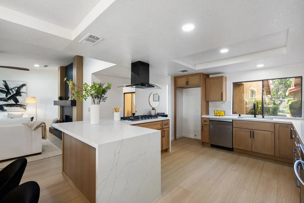 4 Maximo Way, Palm Desert, California 92260 home-pic-17