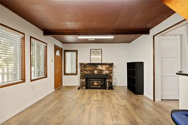 Wood burning stove