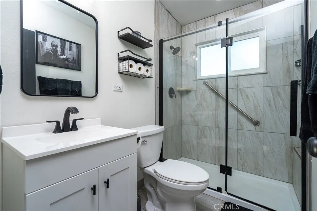 22947 Lucilla Road, Apple Valley, California 92308 home-pic-24