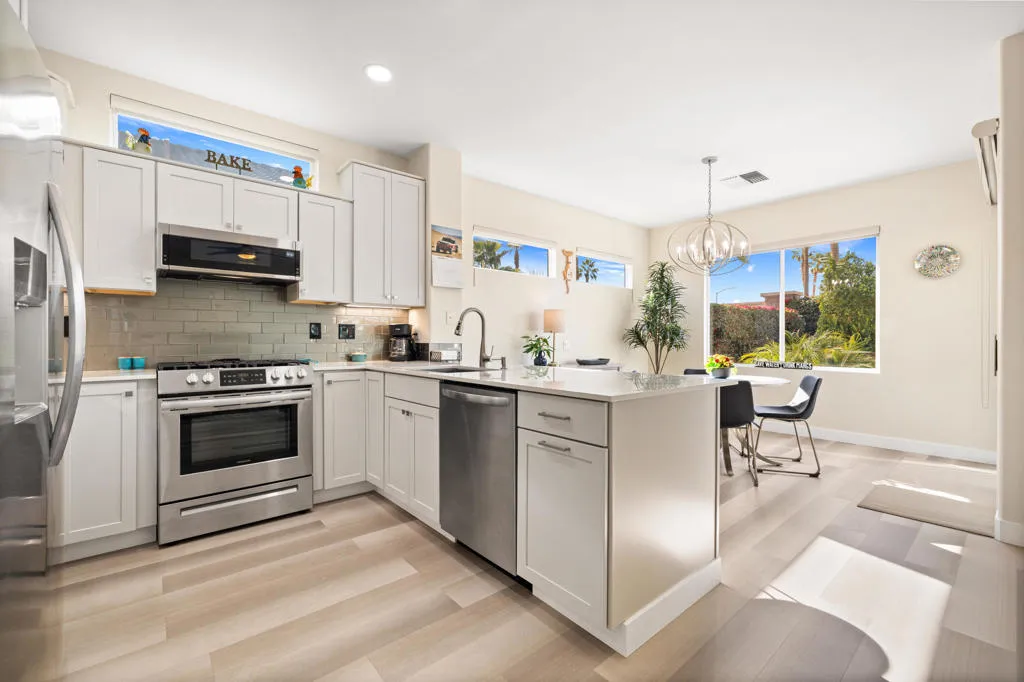 35885 Palomino Way, Palm Desert, California 92211 home-pic-10