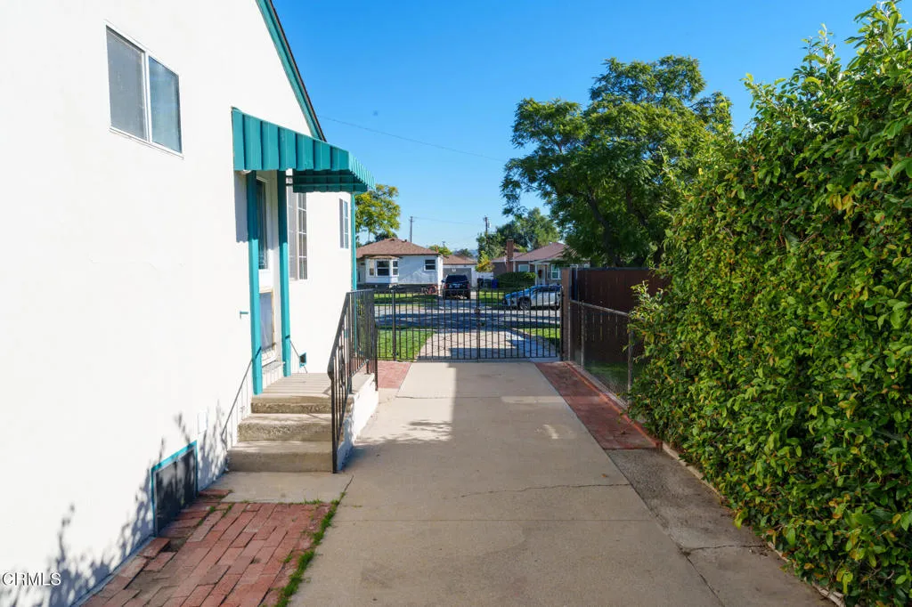 341 Morris Place, Montebello, California 90640 home-pic-26