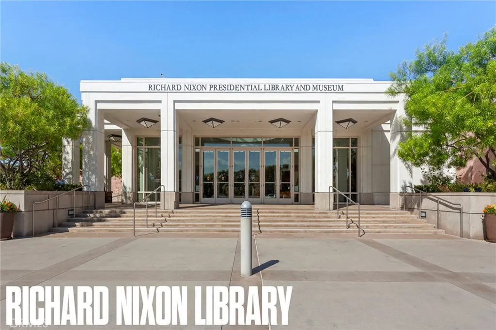 1952 Avenida Del Sol, Placentia, California 92870 home-pic-39