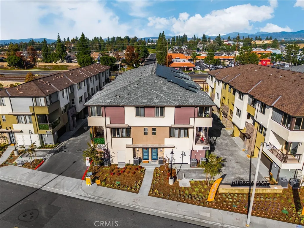 1952 Avenida Del Sol, Placentia, California 92870 home-pic-36