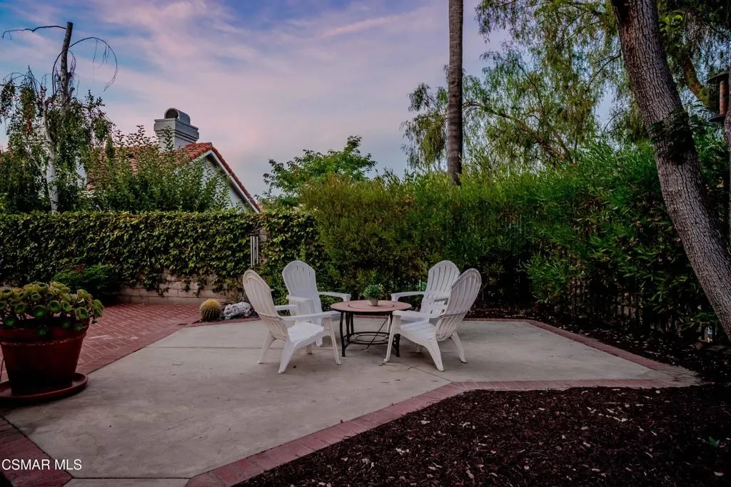 368 Pellburne Court, Simi Valley, California 93065 home-pic-43