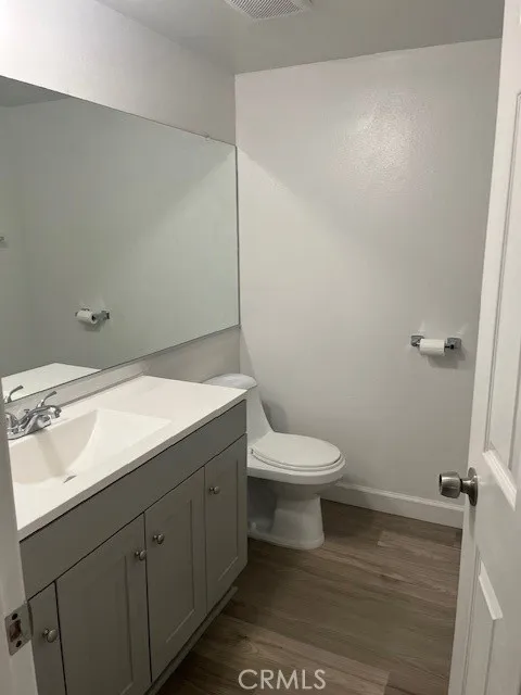 44147 Jamie Court, Lancaster, California 93536 home-pic-16
