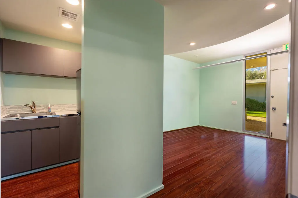 gallery-image 5
