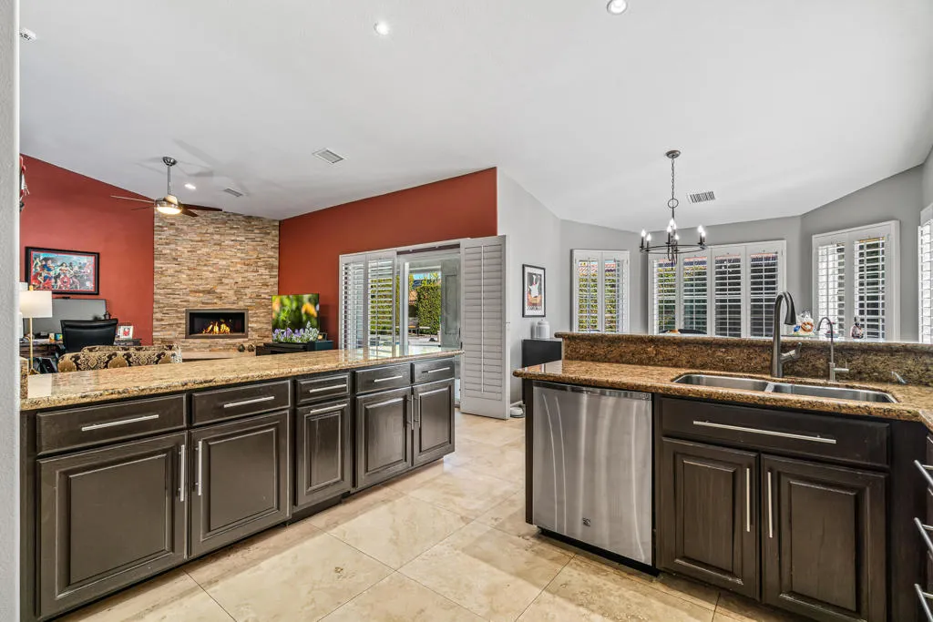 36690 Palm Court, Rancho Mirage, California 92270 home-pic-19