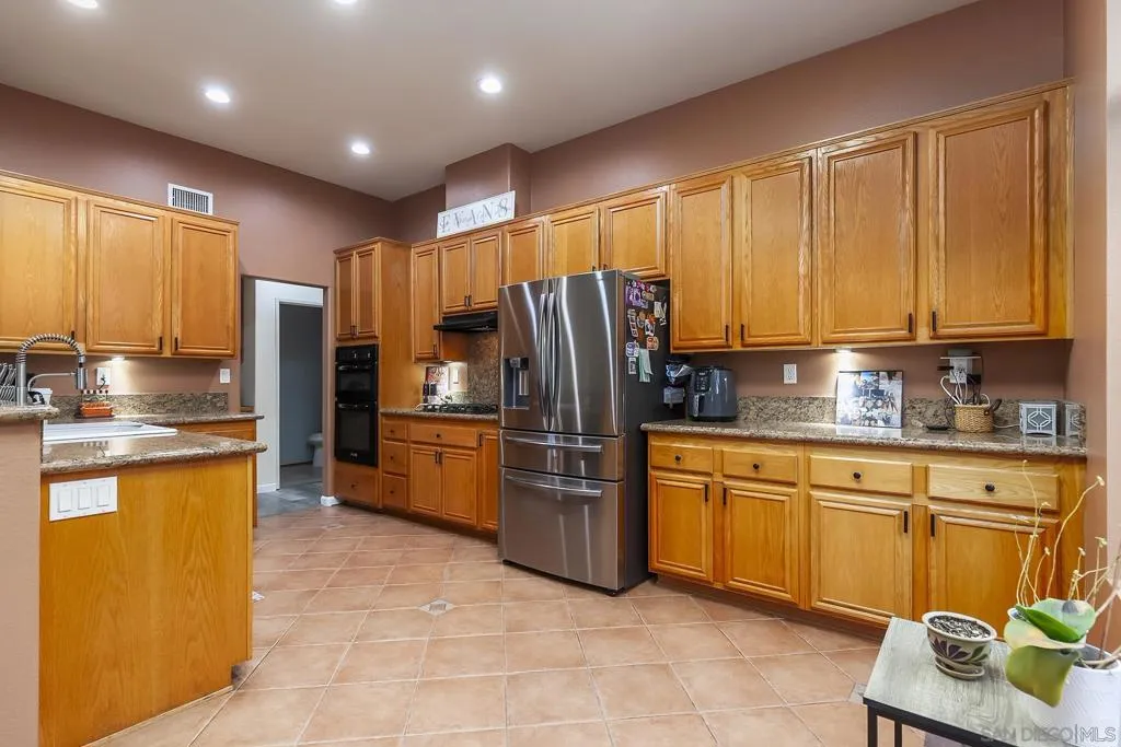 1106 Paseo Marguerita, Chula Vista, California 91910 home-pic-30