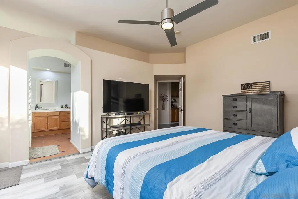 1106 Paseo Marguerita, Chula Vista, California 91910 home-pic-37