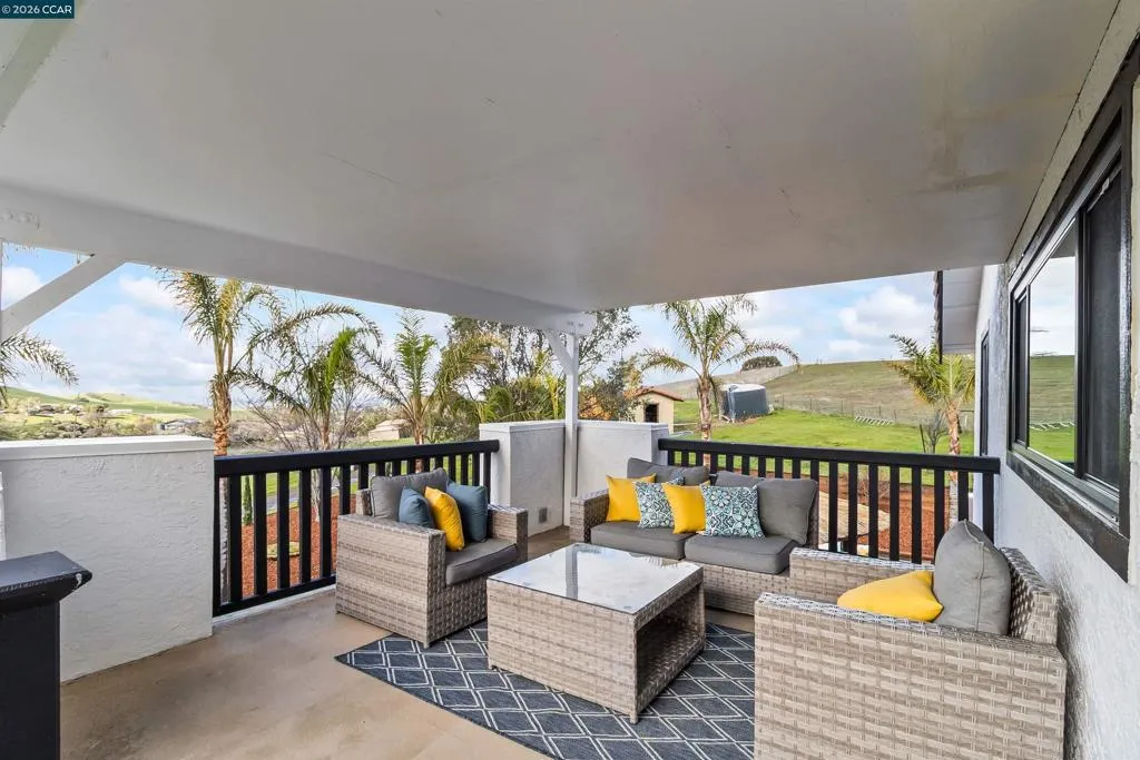 12200 Tesla Rd, Livermore, California 94550 home-pic-28
