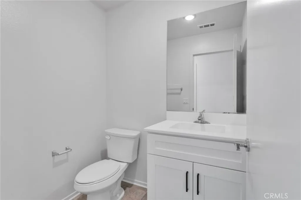 10110 Kemper Avenue, Adelanto, California 92301 home-pic-18