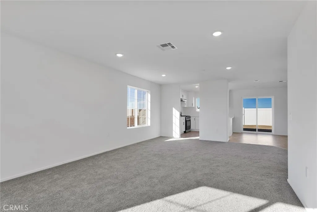 10110 Kemper Avenue, Adelanto, California 92301 home-pic-8