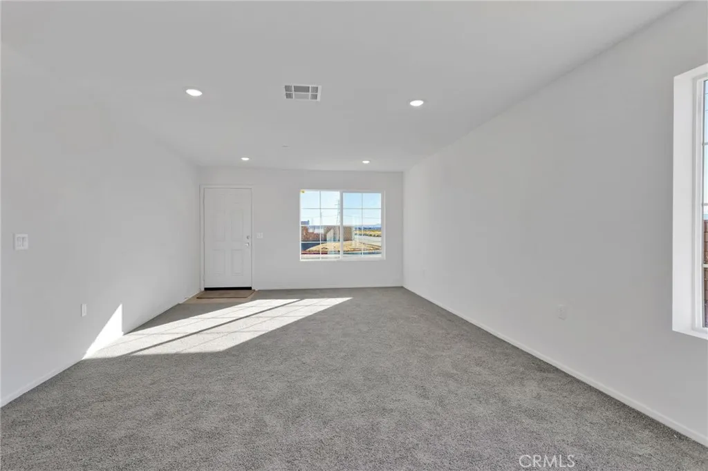 10110 Kemper Avenue, Adelanto, California 92301 home-pic-6