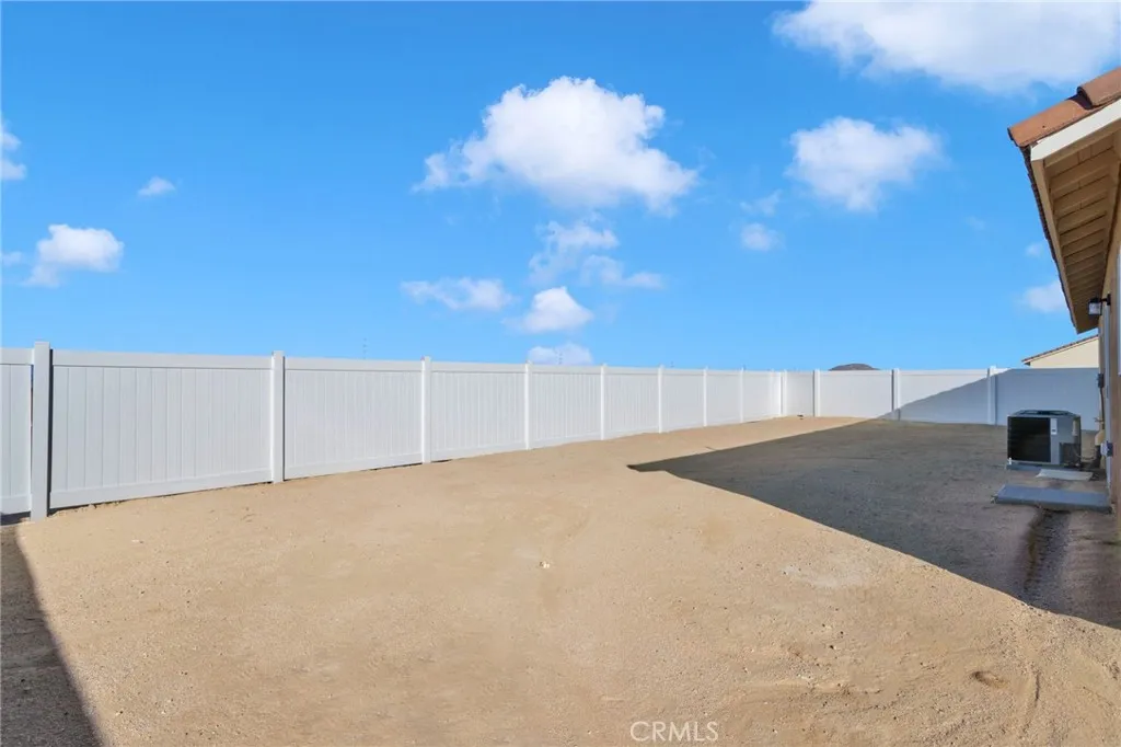 10110 Kemper Avenue, Adelanto, California 92301 home-pic-30