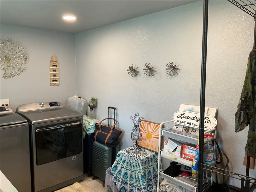 10655 Limonite, Jurupa Valley, California 91752 home-pic-22