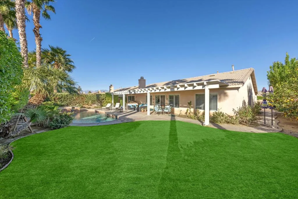 81391 Avenida Esmeralda, Indio, California 92201 home-pic-6